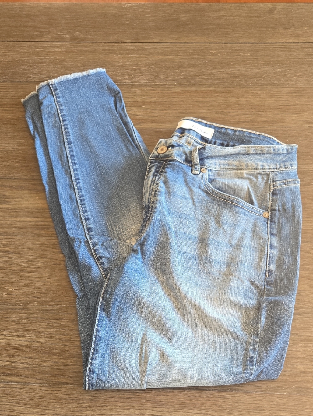 KanCan Light Blue Cropped Skinny Jeans